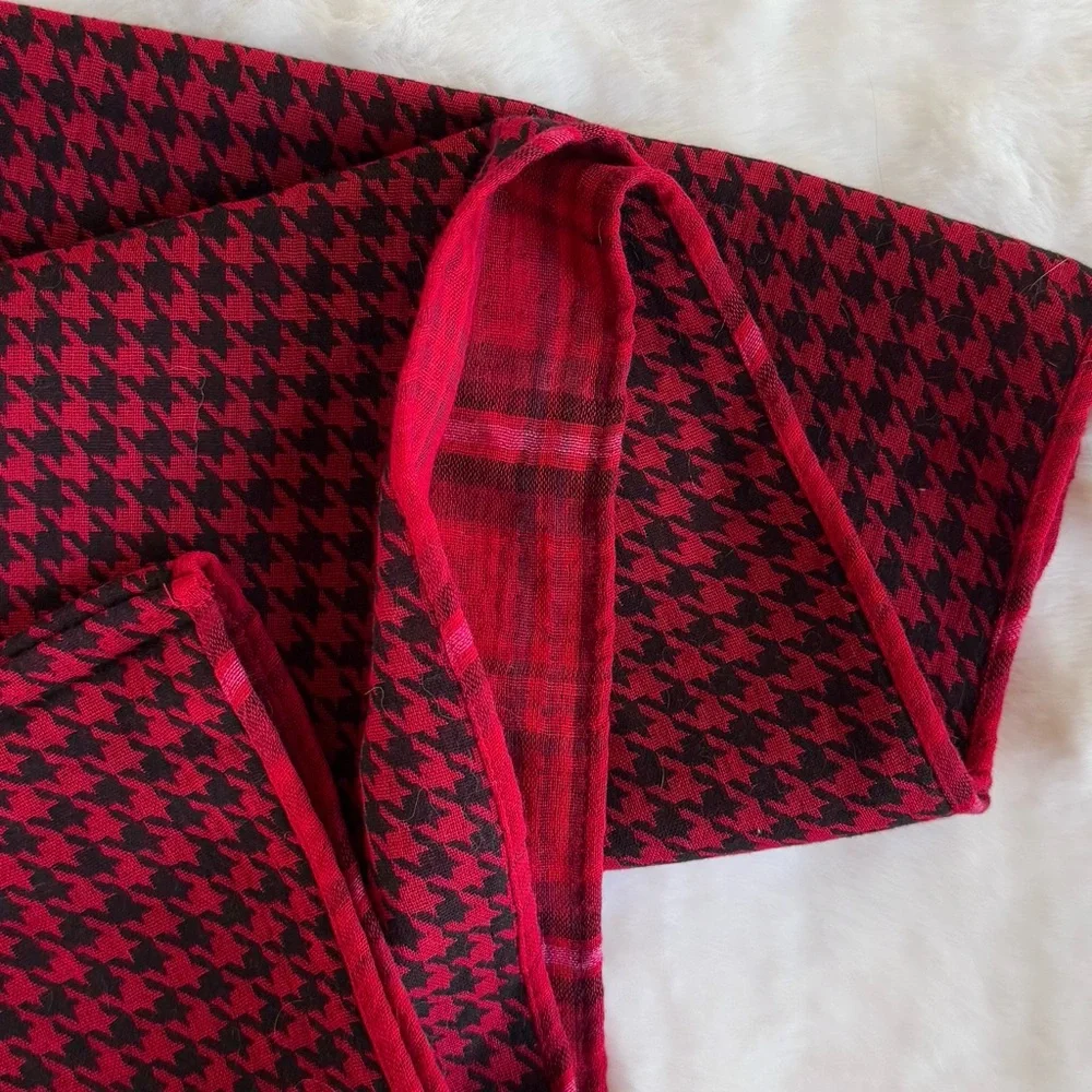 J JILL NWT Double-Face Infinity Scarf Houndstooth Plaid Scarlet Red Black